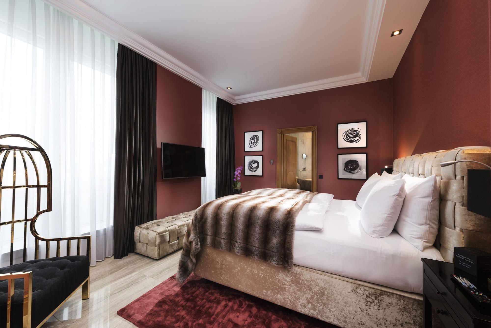 호텔 팰리스 베를린 외부 사진 A bedroom at the hotel