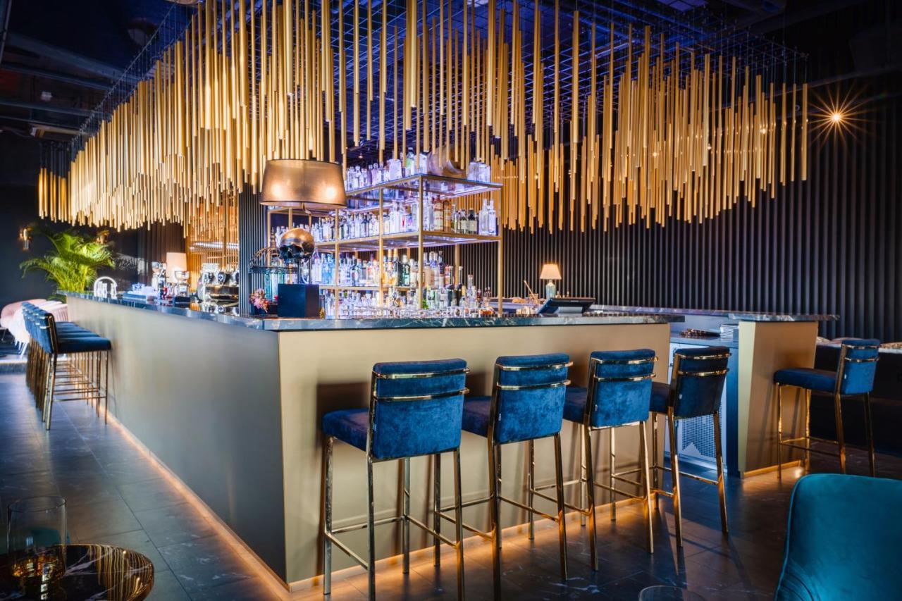 호텔 팰리스 베를린 외부 사진 The bar at the 1000 Mile