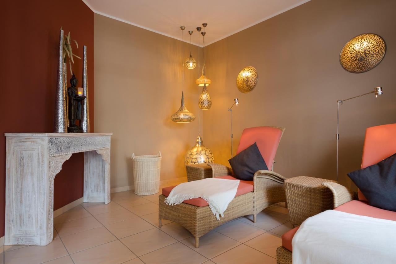 호텔 팰리스 베를린 외부 사진 The spa at the Hotel de la Poste
